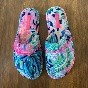 NWOT Lilly Pulitzer Slippers (size 7/8)